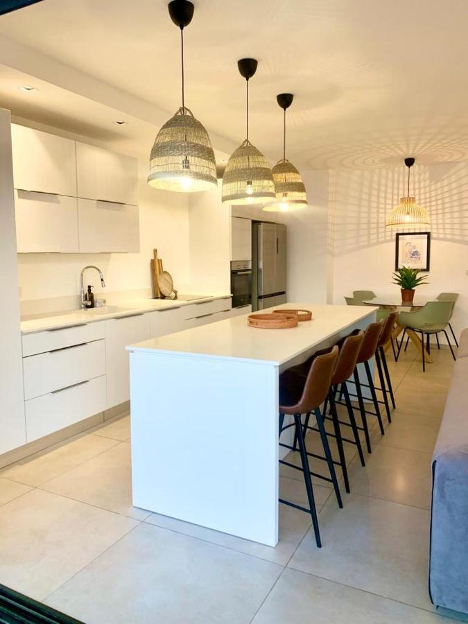Beach Place Apartments ไฮฟา ภายนอก รูปภาพ